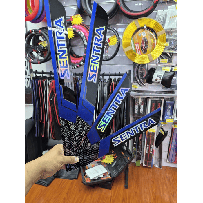 ¡Oferta de liquidación! 🚗💨 Cubre Zócalos / Pisadera Multifunción en Acrílico Protector para Autos Universal Nissan Sentra  15