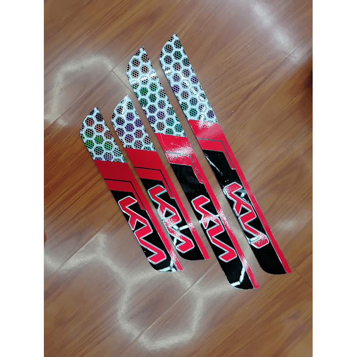 ¡Oferta de liquidación! Cubre Zócalos / Pisadera Multifunción en Acrílico Protector para Autos Universal Kia logo nuevo 4