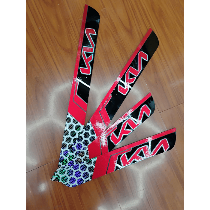 ¡Oferta de liquidación! Cubre Zócalos / Pisadera Multifunción en Acrílico Protector para Autos Universal Kia logo nuevo 12