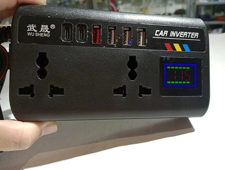Inversor de Corriente para autos 12V/24V a 220V AC 200W 21