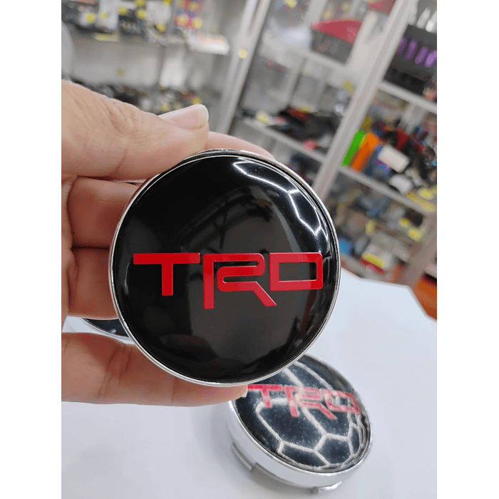 ¡Gran oferta! 🚗💥   *Set x4 Tapas para Centro de Llantas TRD negro letra roja*. 1