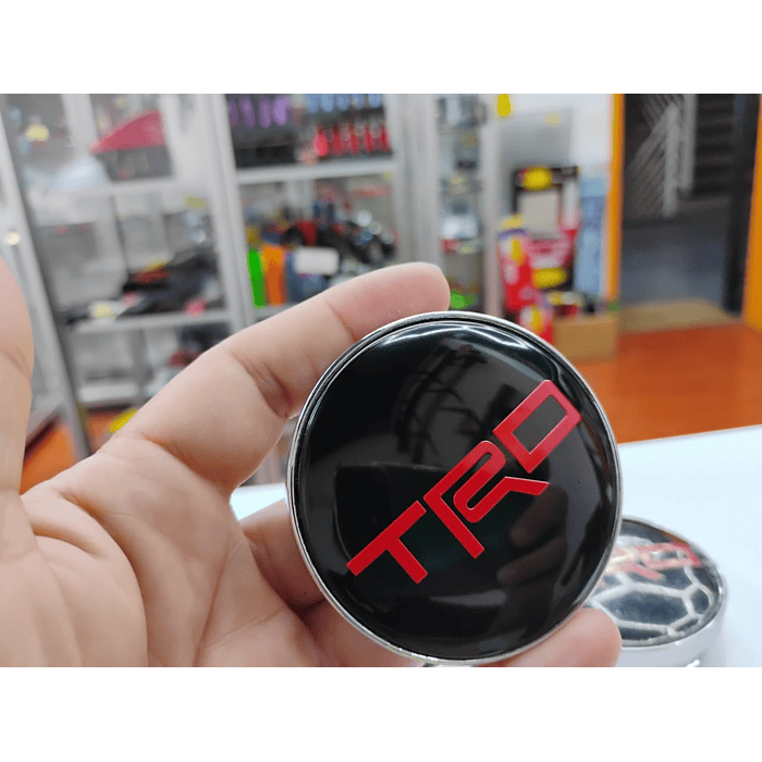 ¡Gran oferta! 🚗💥   *Set x4 Tapas para Centro de Llantas TRD negro letra roja*. 2