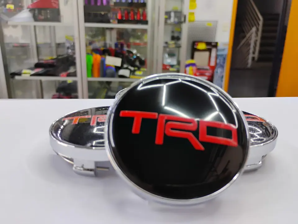Set x4 Tapas para Centro de Llantas TRD negro letra roja 7