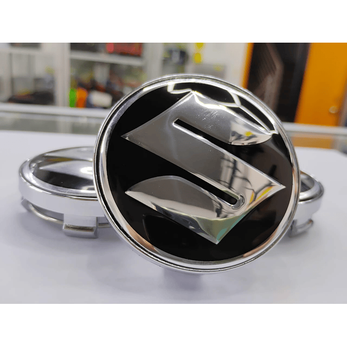 ¡Gran oferta! 🚗💥   *Set x4 Tapas para Centro de Llantas Suzuki borde plata*. 3