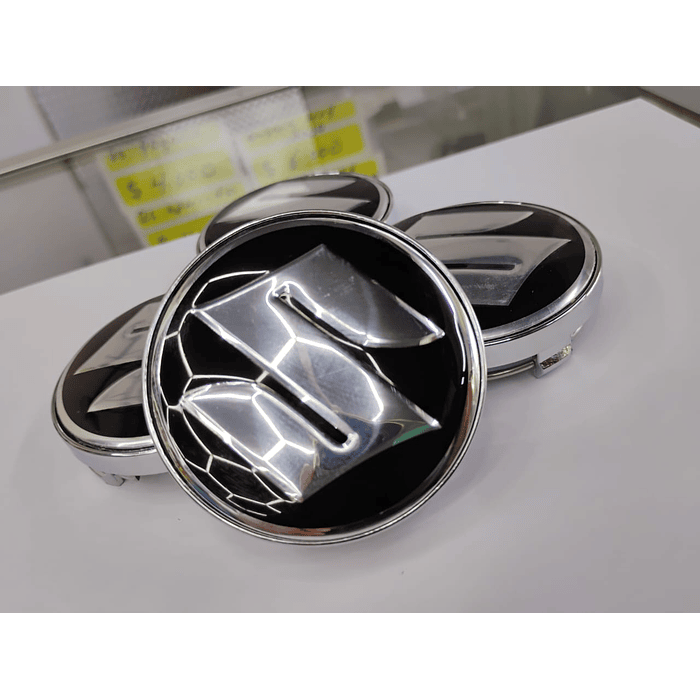 ¡Gran oferta! 🚗💥   *Set x4 Tapas para Centro de Llantas Suzuki borde plata*. 5