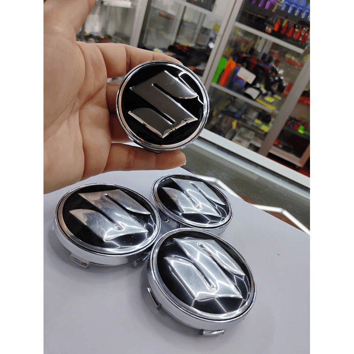 ¡Gran oferta! 🚗💥   *Set x4 Tapas para Centro de Llantas Suzuki borde plata*. 8