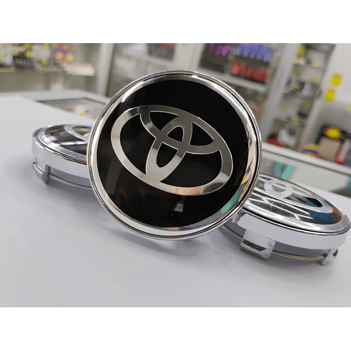 ¡Gran oferta! 🚗💥 *Set x4 Tapas para Centro de Llantas TOYOTA borde plata* 💰 7