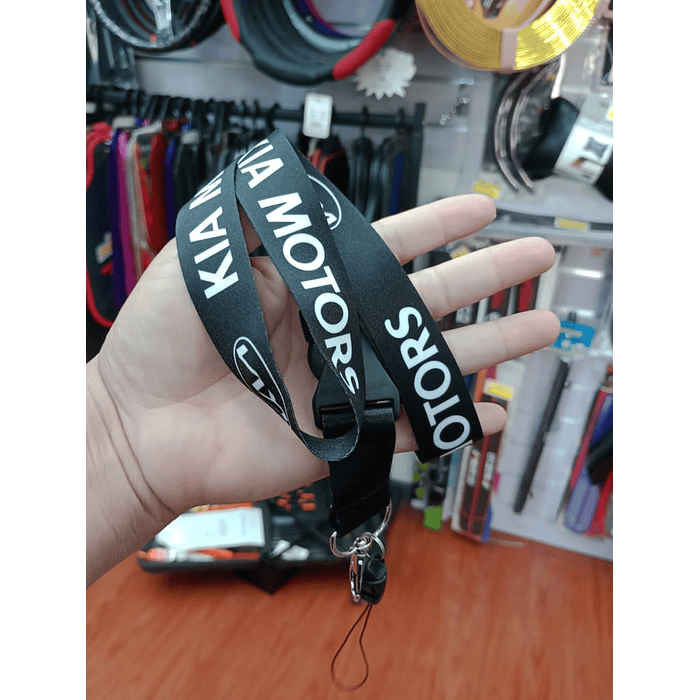 *🔥OFERTA RELÁMPAGO 🔥*   *LLAVERO TUNING LANYARD KIA (NEGRO)*  5