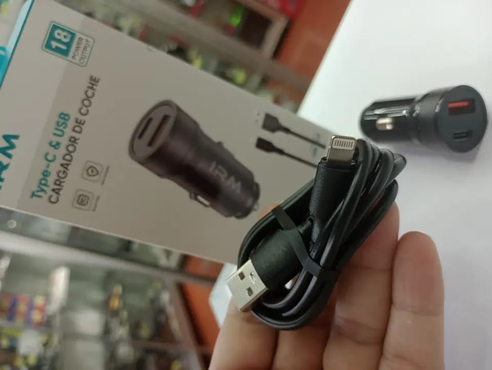 Cargador de auto tipo C USB con cable lightning 18w 12v 24v 3