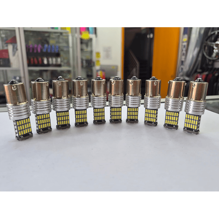 💥Oferta Liquidación💥 X10 ampolletas Led para reversa de autos 1 contacto 12v 1020 lumenes color Blanco Frio 1