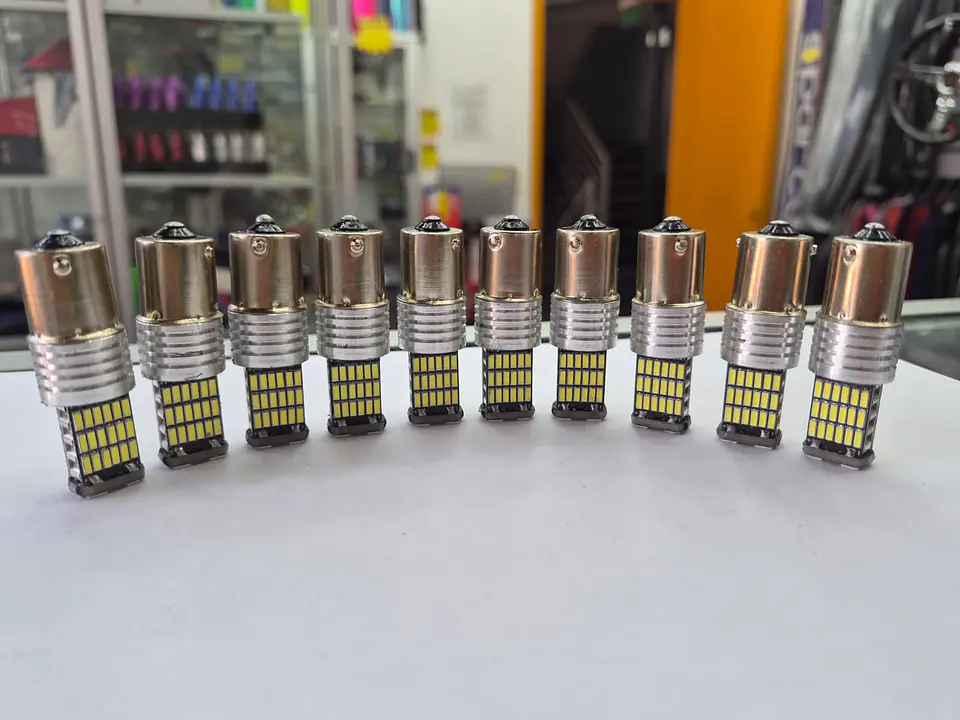 X10 ampolletas Led para reversa de autos 1 contacto 12v 1020 lumenes 1