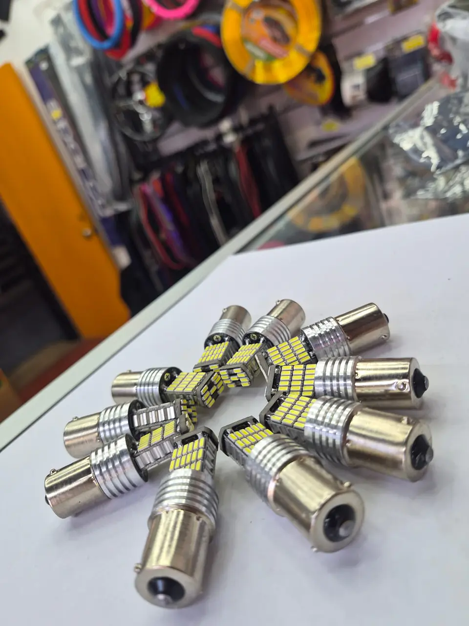 X10 ampolletas Led para reversa de autos 1 contacto 12v 1020 lumenes 4
