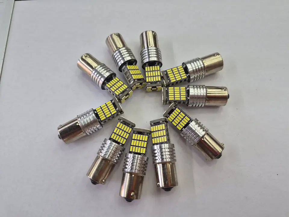 X10 ampolletas Led para reversa de autos 1 contacto 12v 1020 lumenes 5