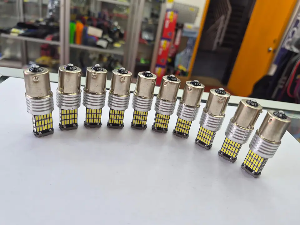 X10 ampolletas Led para reversa de autos 1 contacto 12v 1020 lumenes 7
