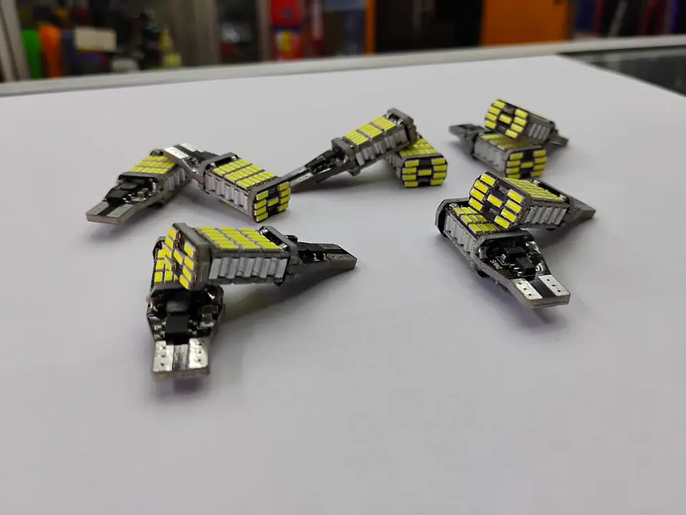 X10 Ampolletas LED T15 / W16W Canbus 2