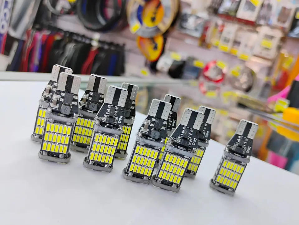 X10 Ampolletas LED T15 / W16W Canbus 11