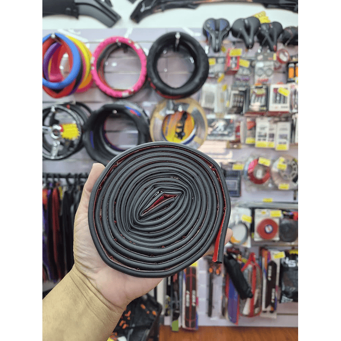 ¡Gran oferta! 🚗💨   🔹 Tira de sellado de goma universal para puertas de auto tipo B 2.5metros 6