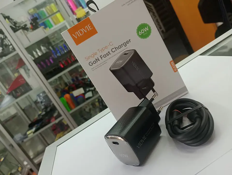 Cargador de auto tipo C con cable tipo C a C 60w 7