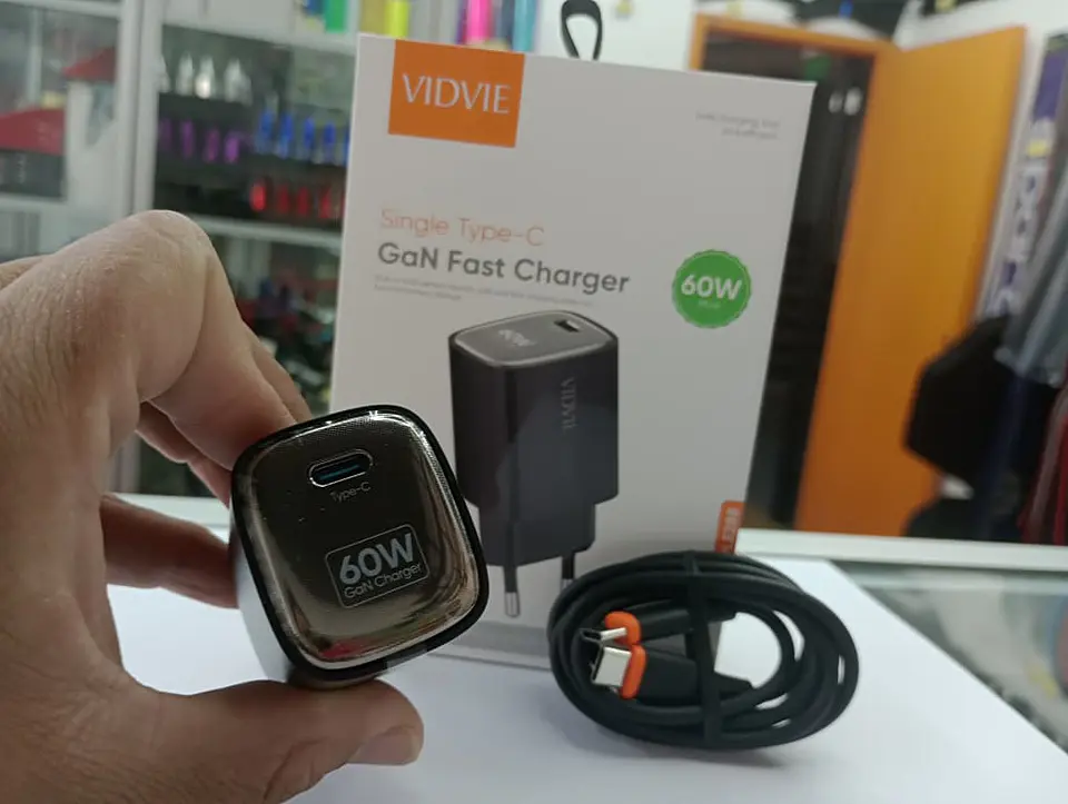 Cargador de auto tipo C con cable tipo C a C 60w 8