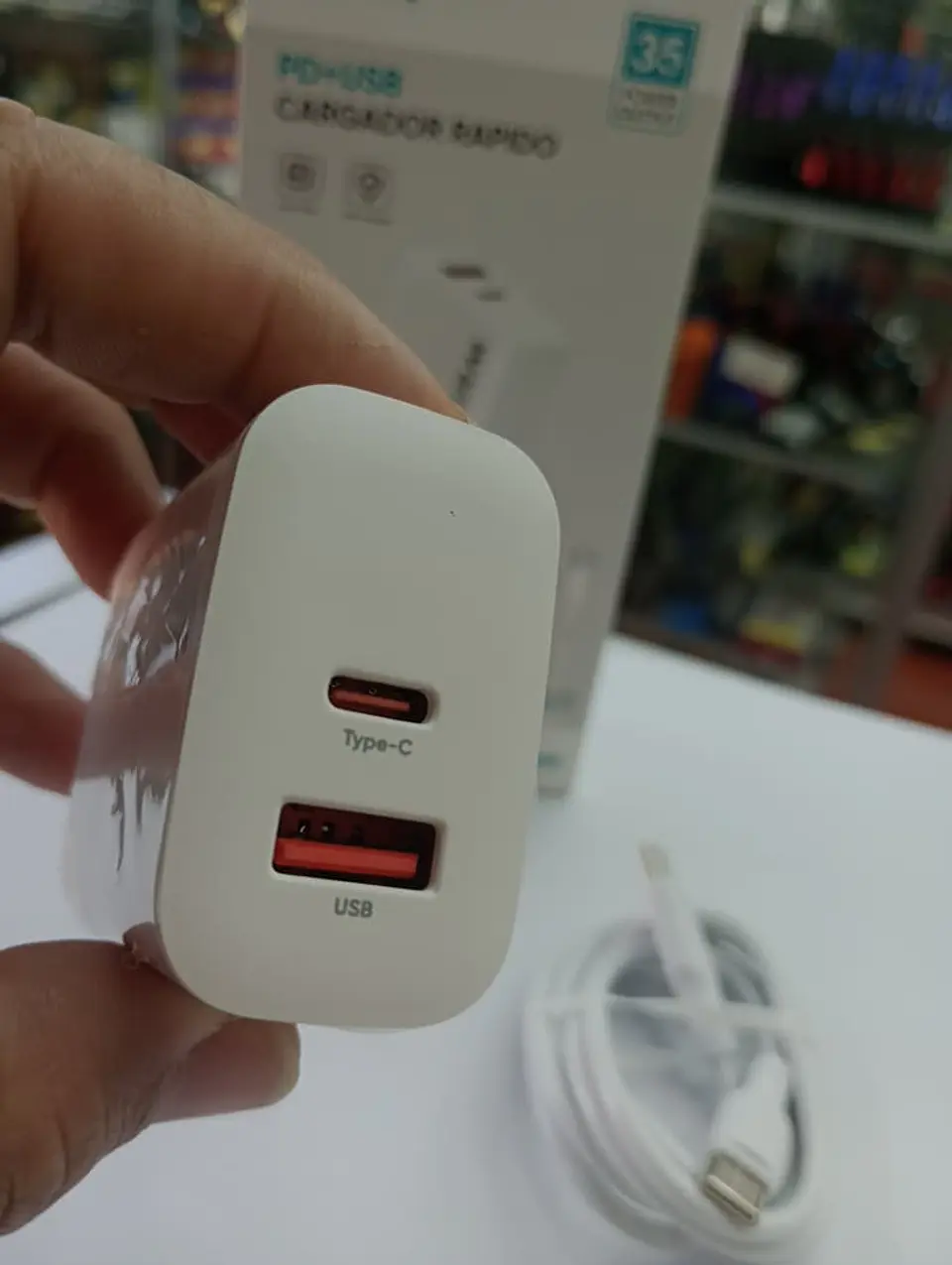 Cargador de auto tipo C USB con cable tipo C a C 35w 4