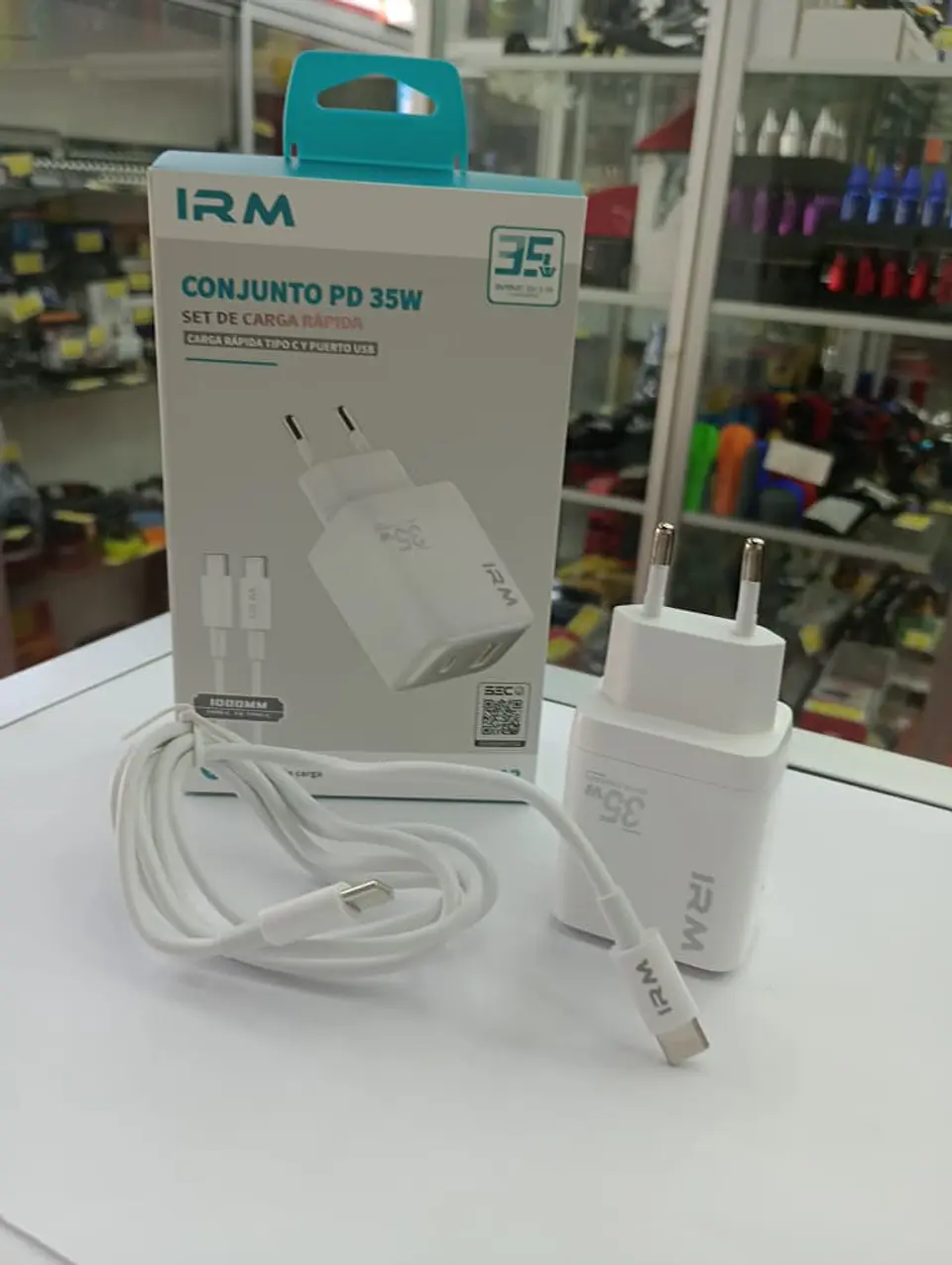 Cargador de auto tipo C USB con cable tipo C a C 35w 4