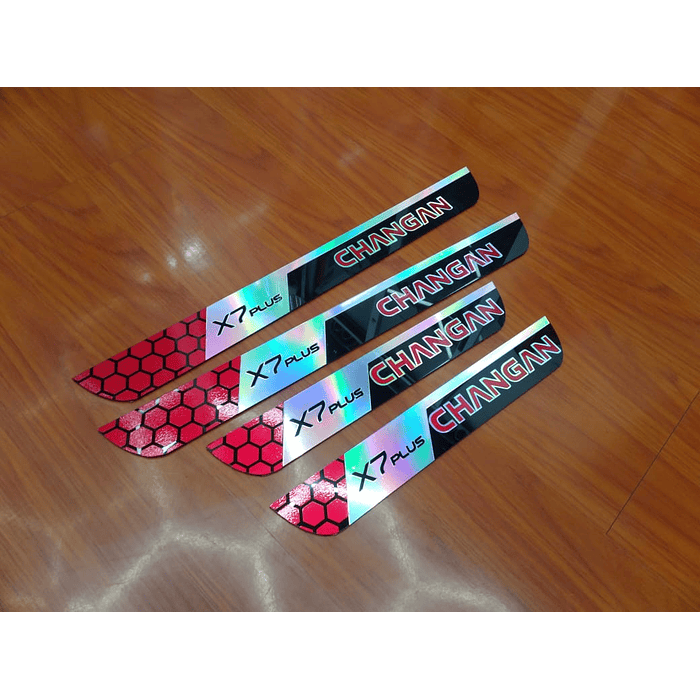 ¡Oferta de liquidación! 🚗💨 Cubre Zócalos / Pisadera Multifunción en Acrílico Protector para Autos Universal CHANGAN x7plus  6