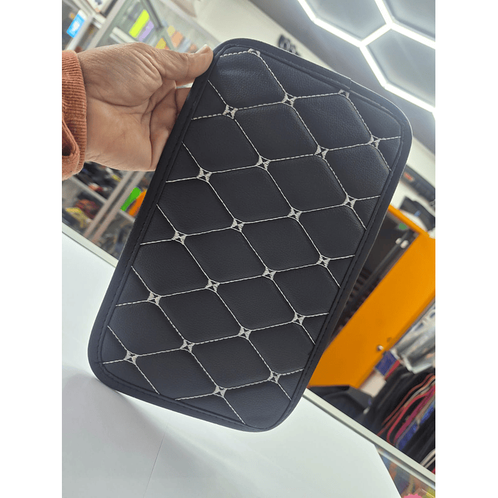 💥Oferta especial💥 Funda para apoyabrazos auto eco cuero universal hilo blanco 🚗 1