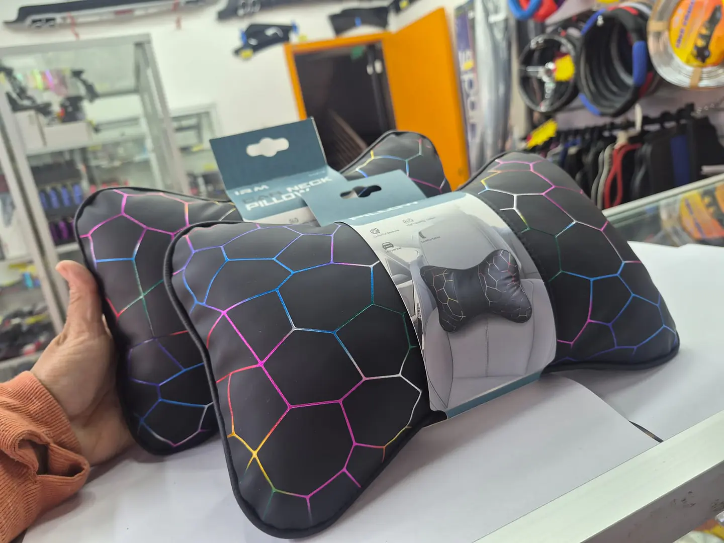 X2 Almohadas apoya cabeza linea de colores ecocuero negro universal 3