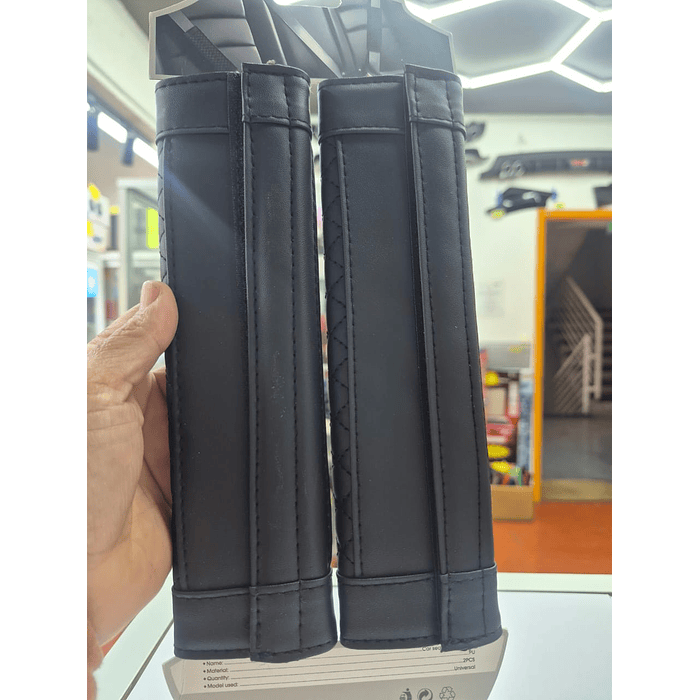 🔥 *¡LIQUIDACIÓN IMPERDIBLE!* 🔥   * X2 CUBRE CINTURÓN DE SEGURIDAD NEGRO DISEÑO HILO negro * 🚗💎  3