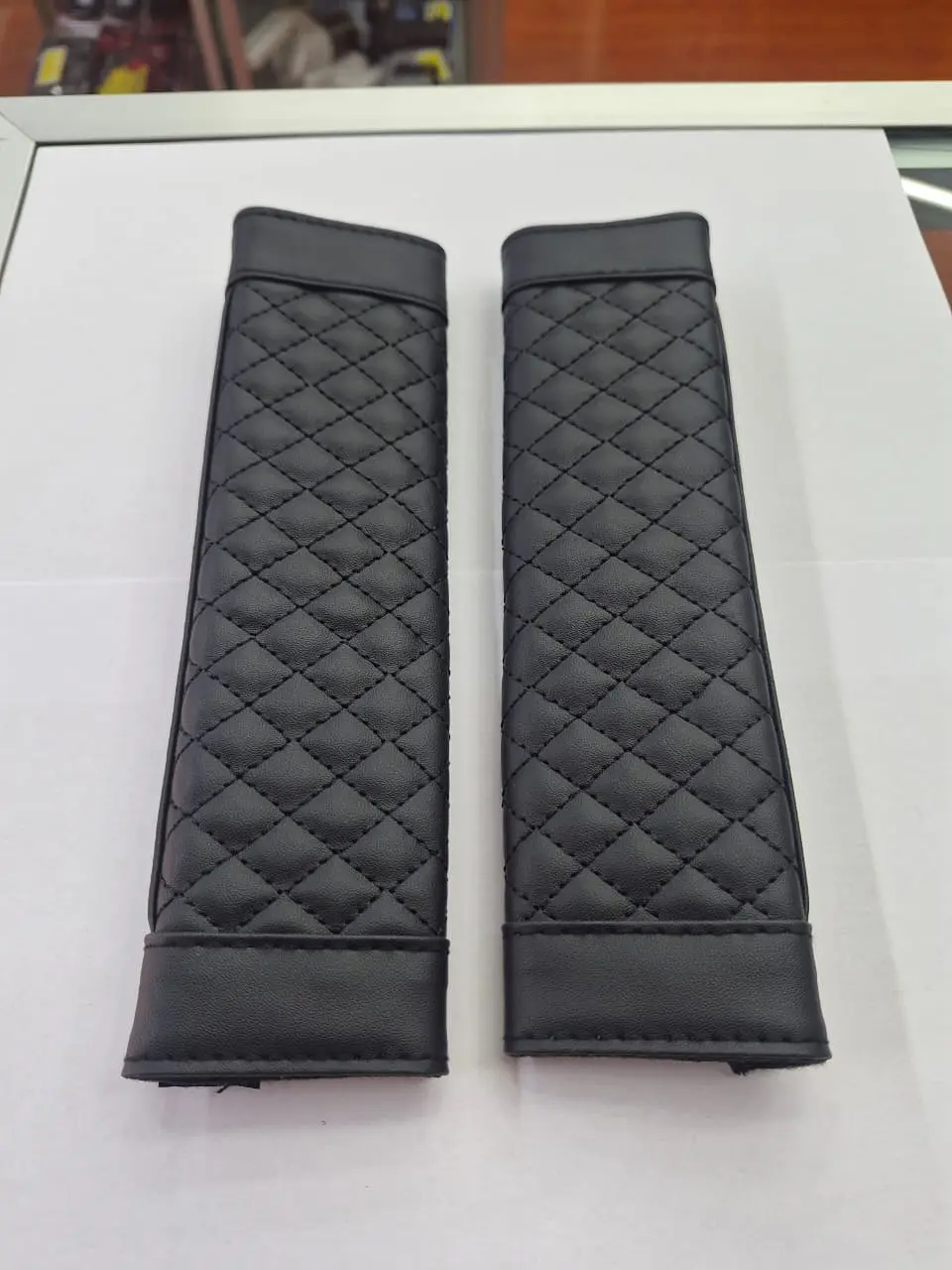 Liquidación x2 cubre cinturón de seguridad negro diseño hilo negro 4