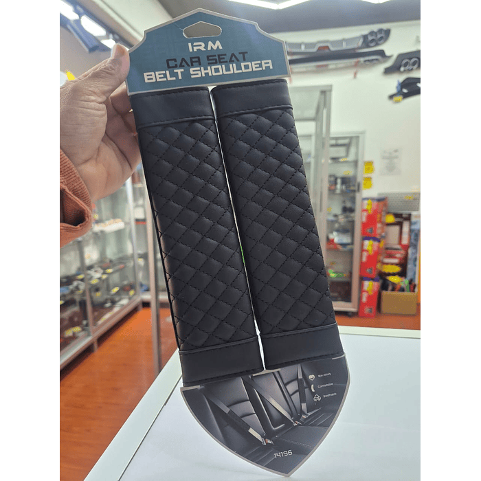 🔥 *¡LIQUIDACIÓN IMPERDIBLE!* 🔥   * X2 CUBRE CINTURÓN DE SEGURIDAD NEGRO DISEÑO HILO negro * 🚗💎  10