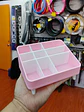 Organizador de plástico con compartimentos, diseñado típicamente - Miniatura 6