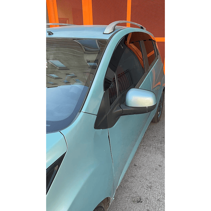 Bota Aguas de Acrílico 2mm plano Negro Brillante a Medida para Chervrolet Spark GT 2010 a 2016 3