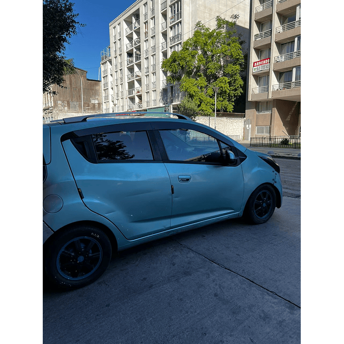 Bota Aguas de Acrílico 2mm plano Negro Brillante a Medida para Chervrolet Spark GT 2010 a 2016 8