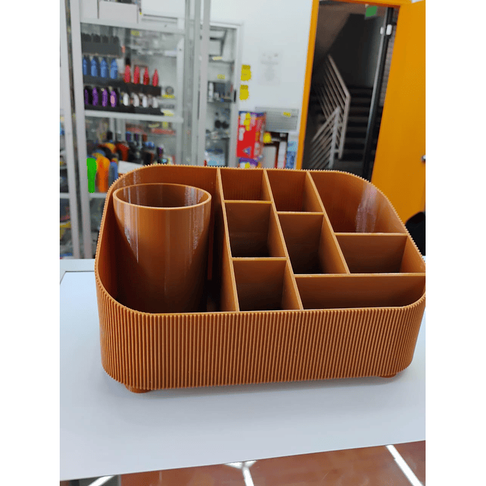 Organizador de escritorio o maquillaje con un diseño acanalado moderno  medidas 20cm x 12cm x 10.5cm x 5.5cm 9