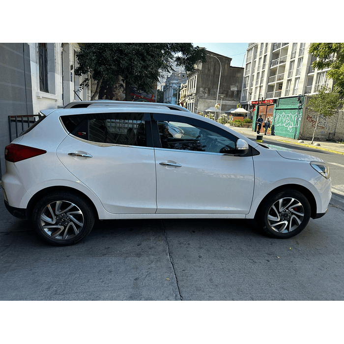 Bota Aguas de Acrílico 2mm plano Negro Brillante a Medida Jac S2 2015 a 2021 5