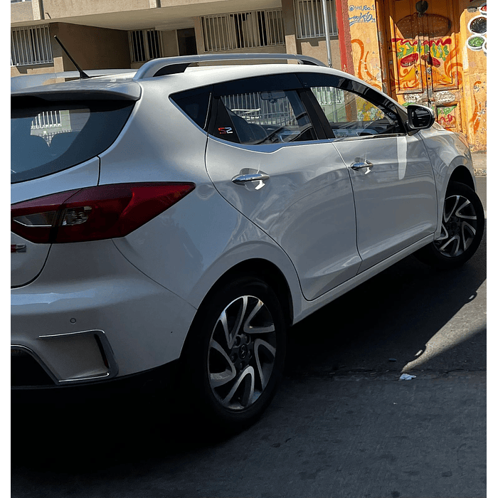 Bota Aguas de Acrílico 2mm plano Negro Brillante a Medida Jac S2 2015 a 2021 6