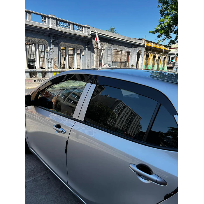 Bota Aguas de Acrílico 2mm plano Negro Brillante a Medida para kia morning del 2017 al 2025 1