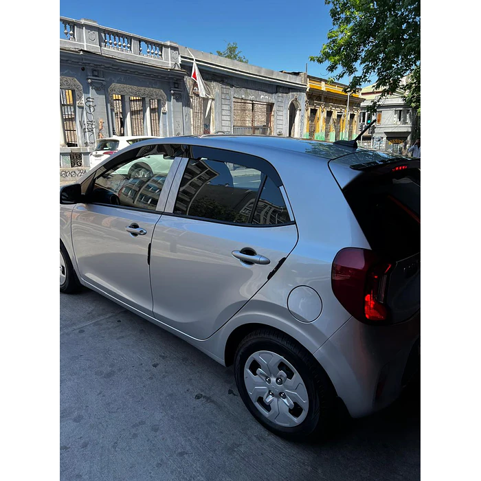 Bota Aguas de Acrílico 2mm plano Negro Brillante a Medida para kia morning del 2017 al 2025 2