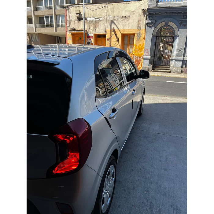 Bota Aguas de Acrílico 2mm plano Negro Brillante a Medida para kia morning del 2017 al 2025 3