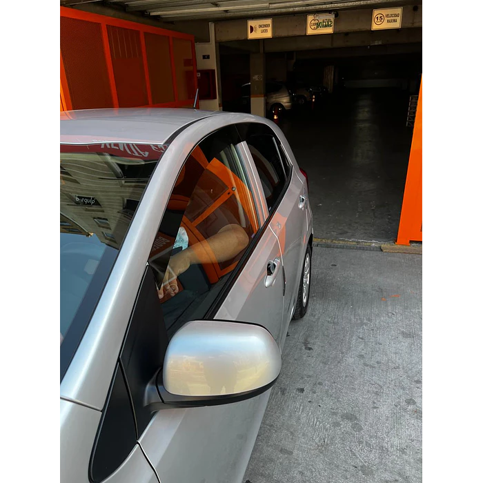 Bota Aguas de Acrílico 2mm plano Negro Brillante a Medida para kia morning del 2017 al 2025 4