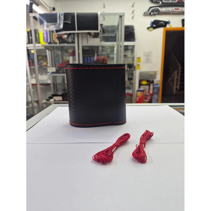 Funda Protectora para Volante cosido diseño carbono hilo Rojo 2