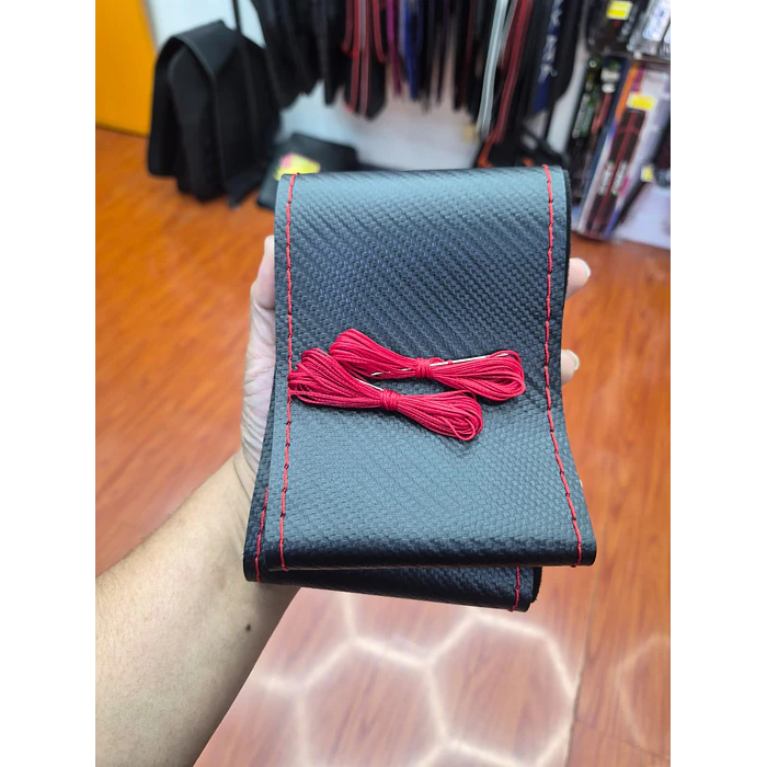 Funda Protectora para Volante cosido diseño carbono hilo Rojo 6