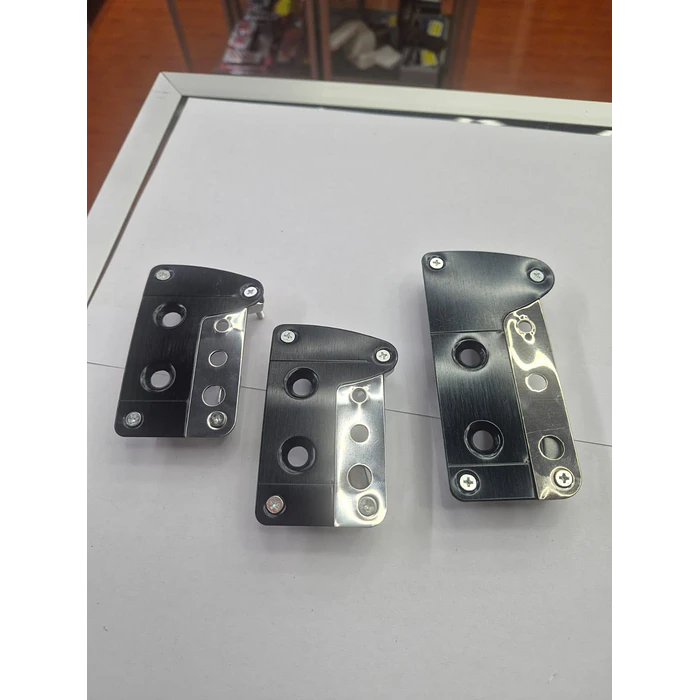 Set Cubre Pedales Deportivo 3 Piezas negro con cromado  4