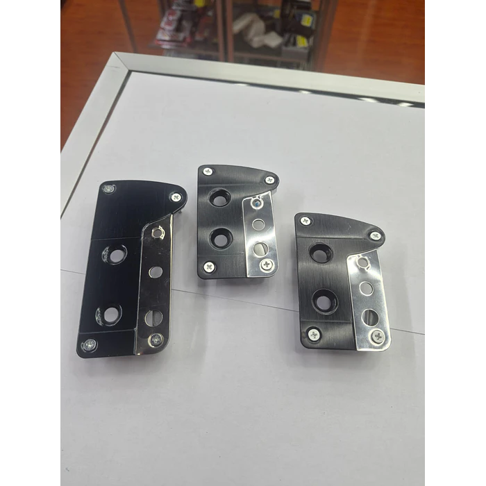 Set Cubre Pedales Deportivo 3 Piezas negro con cromado  8