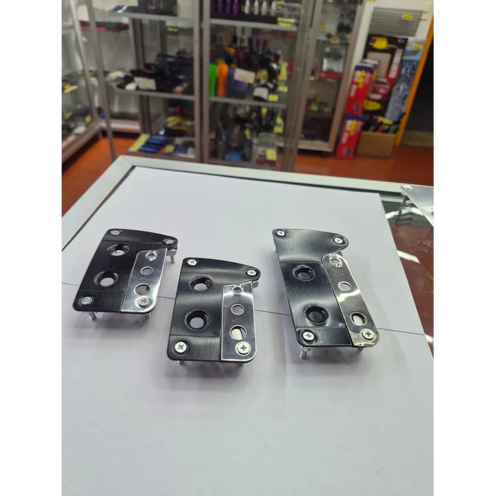 Set Cubre Pedales Deportivo 3 Piezas negro con cromado  9