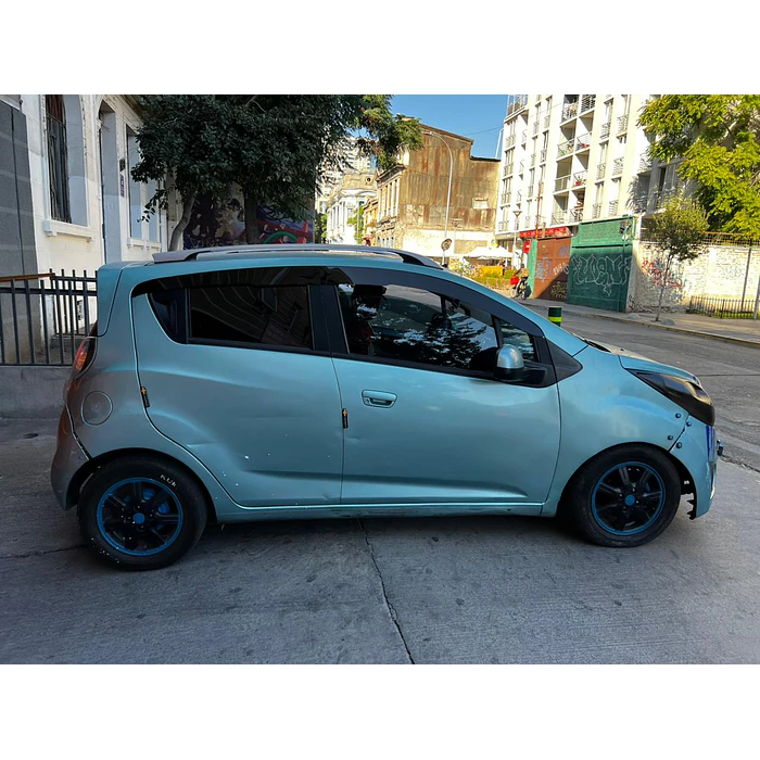 Bota Aguas de Acrílico 2mm plano Negro Brillante a Medida para Chervrolet Spark GT 2010 a 2016 6