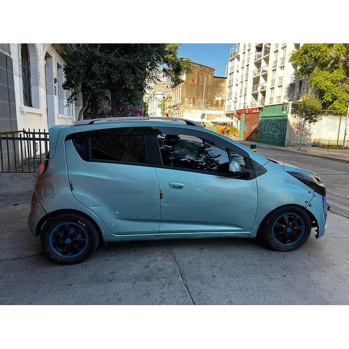 Bota Aguas de Acrílico 2mm plano Negro Brillante a Medida para Chervrolet Spark GT 2010 a 2016 10