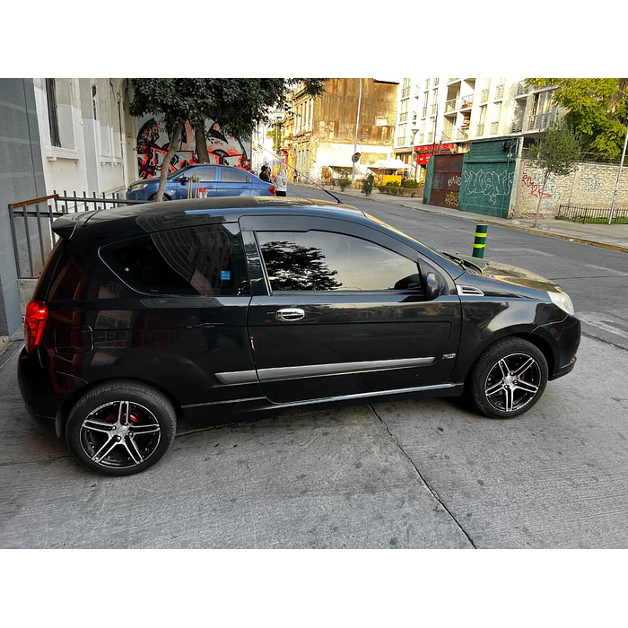  ¡Bota Aguas de Acrílico 2mm plano Negro Brillante a Medida 2 piezas para Aveo Ls Hatchback 2008 a 2011 2 puertas precio 25000 pesos🔥  ¿Quieres que tu auto luzca mejor y evitar empañamiento en moment 1
