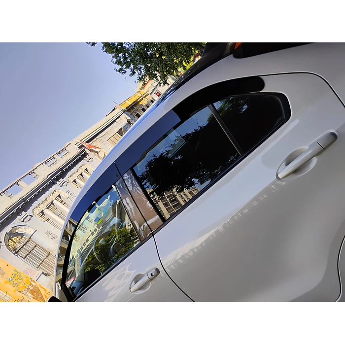 Bota Aguas de Acrílico 2mm plano Negro Brillante a Medida para Suzuki dzire del 2017 al 2023 3